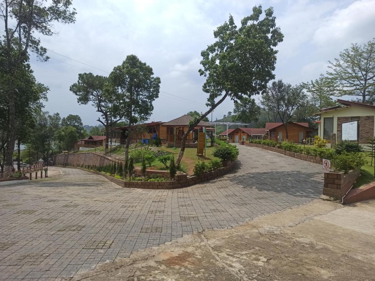 Ri Shat Sngi Orchid Resort By World Choice Shillong Bagian luar foto